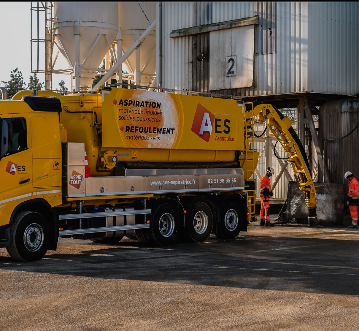 Camions AES aspiratrice - Groupe Charpentier